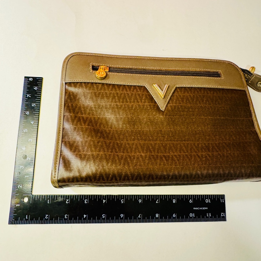 Valentino Gravani Not Rudolf Damt Gravani this is Gravani Tan Leather Clutch - Picture 5 of 16